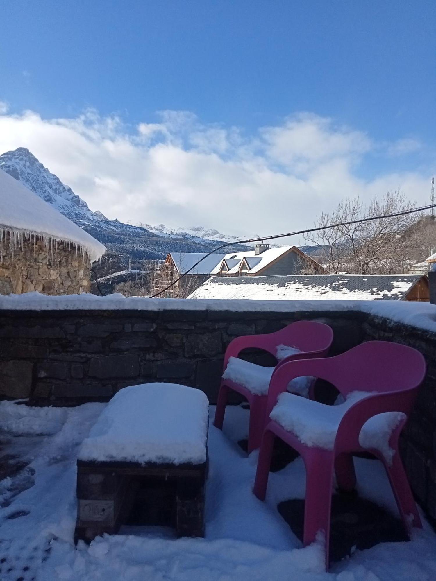 Suite En Cuadra Pajar, Casa Rural Hoz de Jaca Dış mekan fotoğraf